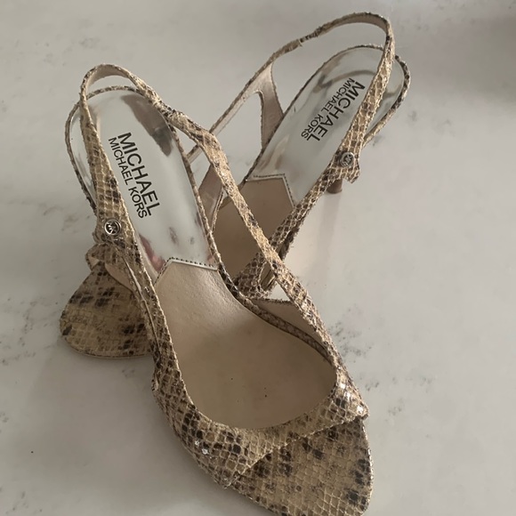 Michael Kors heels - Picture 1 of 7